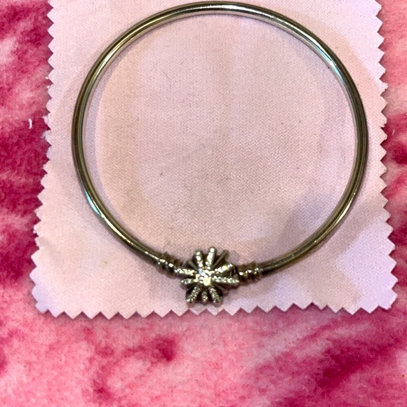 ✨Pandora Star Burst Clasp Bangle Bracelet✨ - Picture 2 of 2